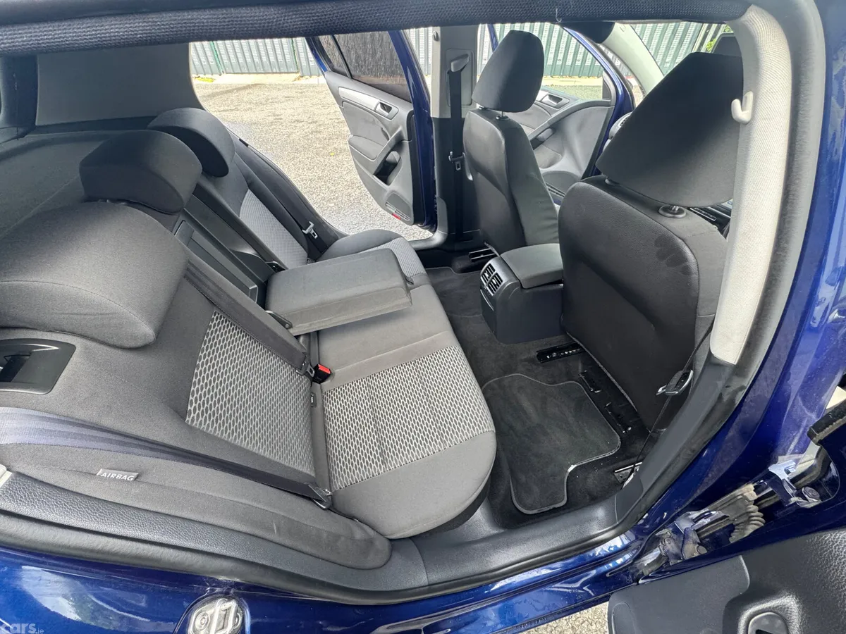 Volkswagen Golf Hatchback, Petrol, 2013, Blue