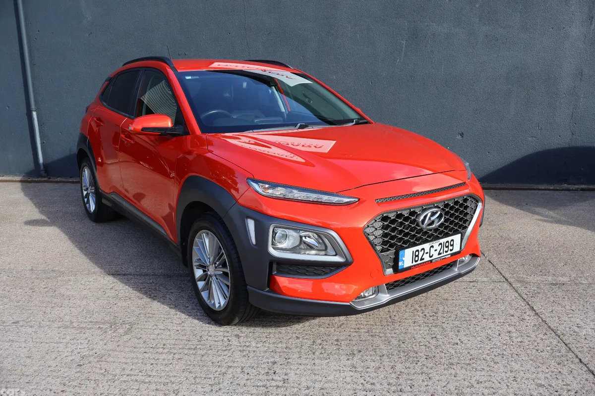 Hyundai KONA MPV, Petrol, 2018, Orange