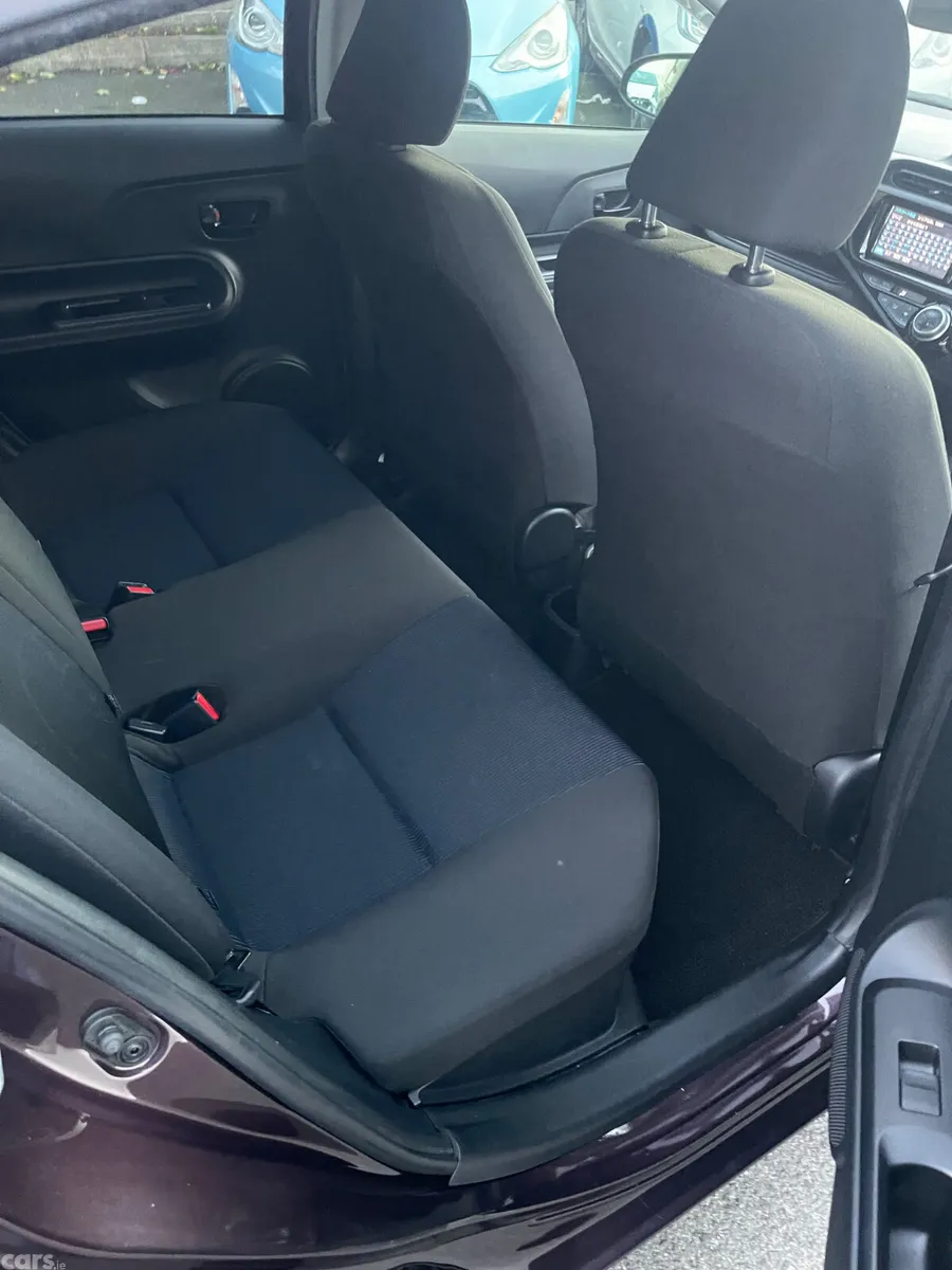 Toyota Aqua Hatchback, Petrol Hybrid, 2015, Black