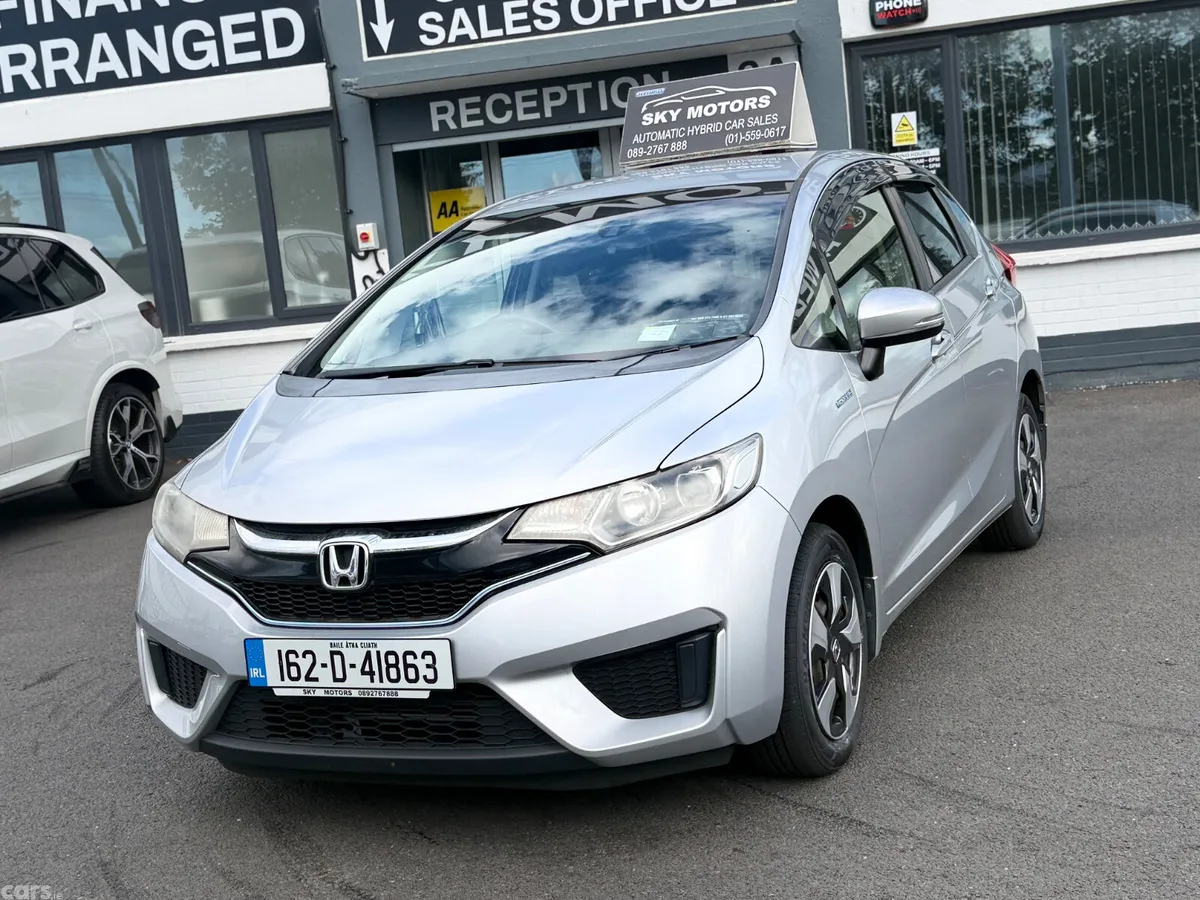 Honda Jazz Hatchback, Petrol Hybrid, 2016, Silver