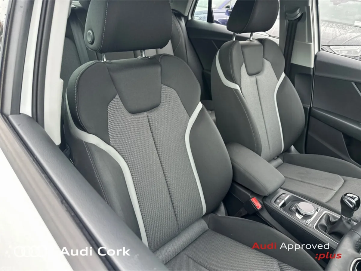 Audi Q2 SUV, Petrol, 2023, White