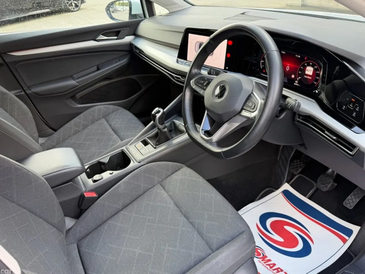 Volkswagen Golf Hatchback, Petrol, 2023, White