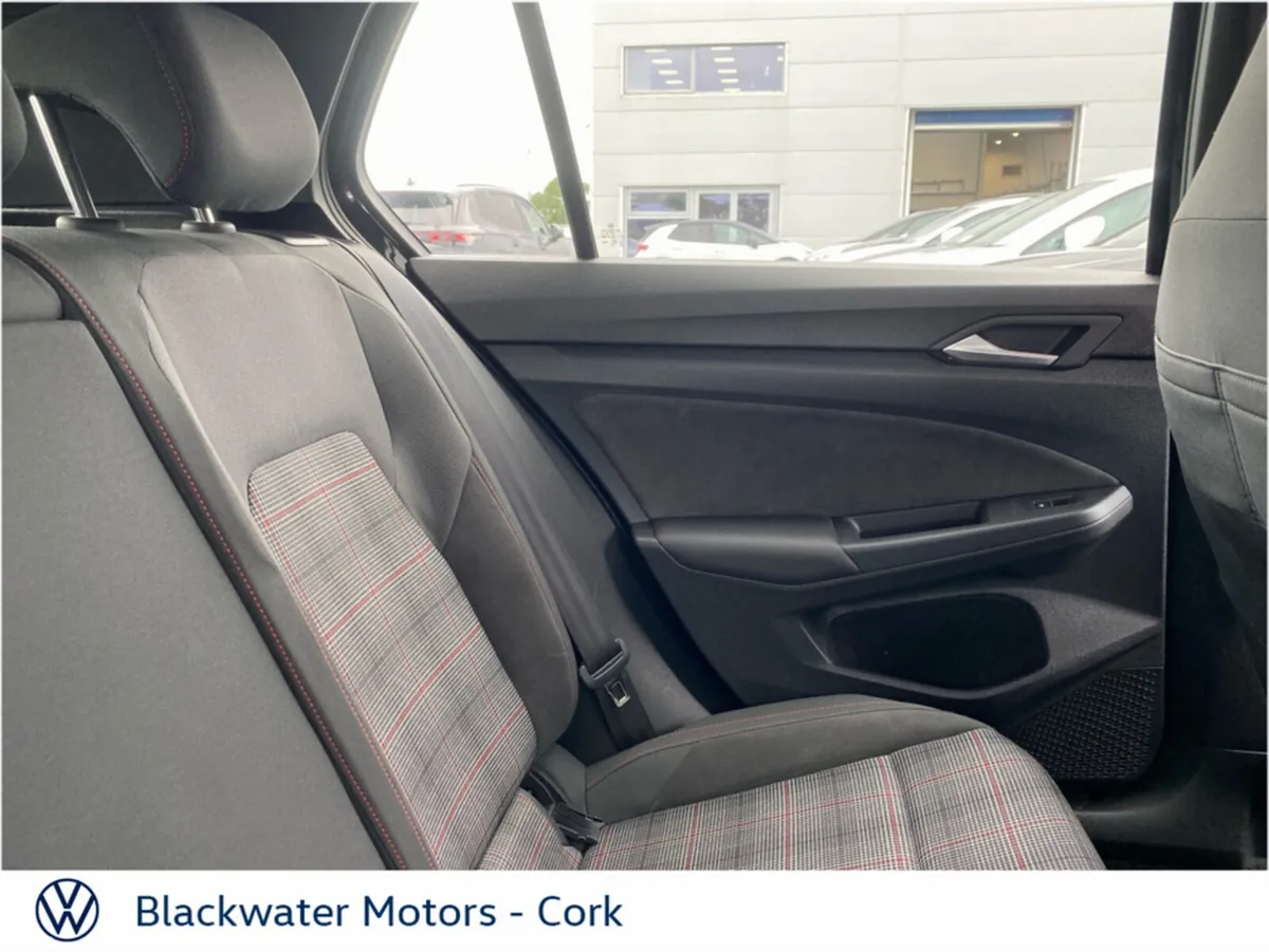 Volkswagen Golf Estate, Diesel, 2023, Black