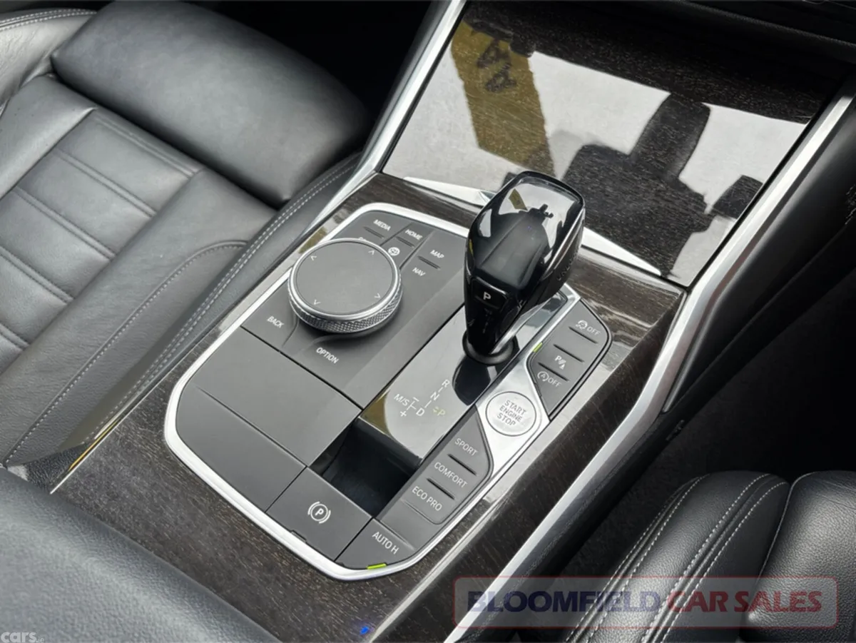 BMW 3-Series Saloon, Diesel, 2019, White