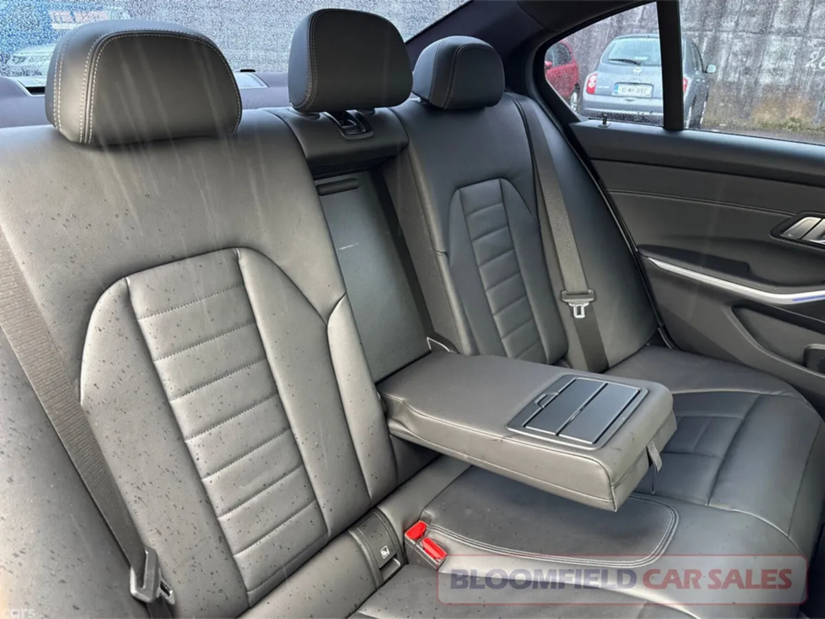 BMW 3-Series Saloon, Diesel, 2019, White