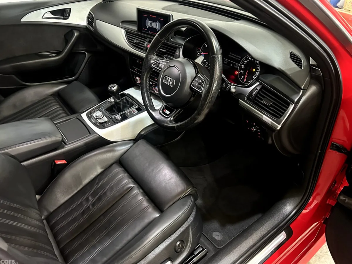 Audi A6 Estate, Diesel, 2017, Red