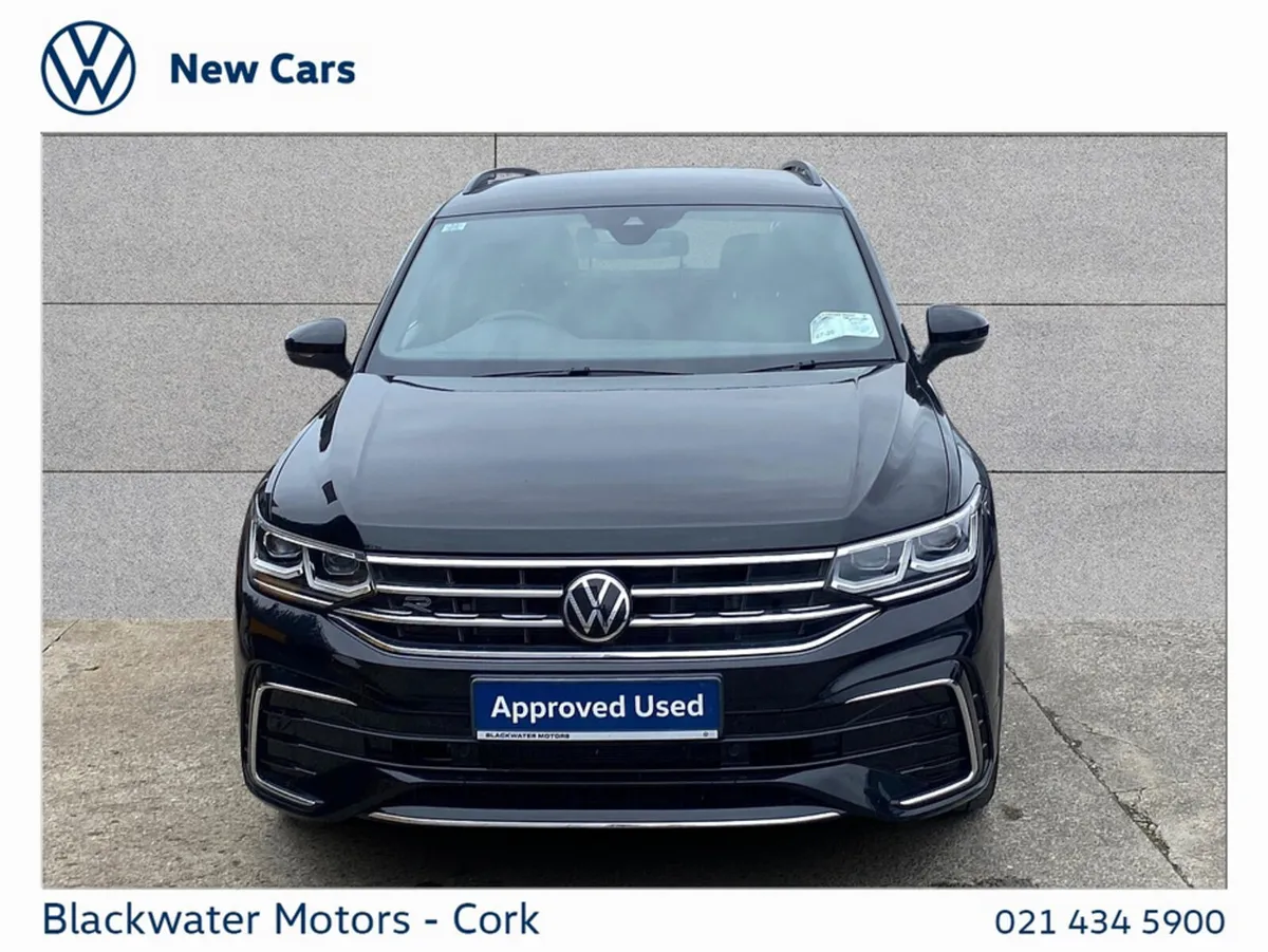 Volkswagen Tiguan Hatchback, Diesel, 2023, Black