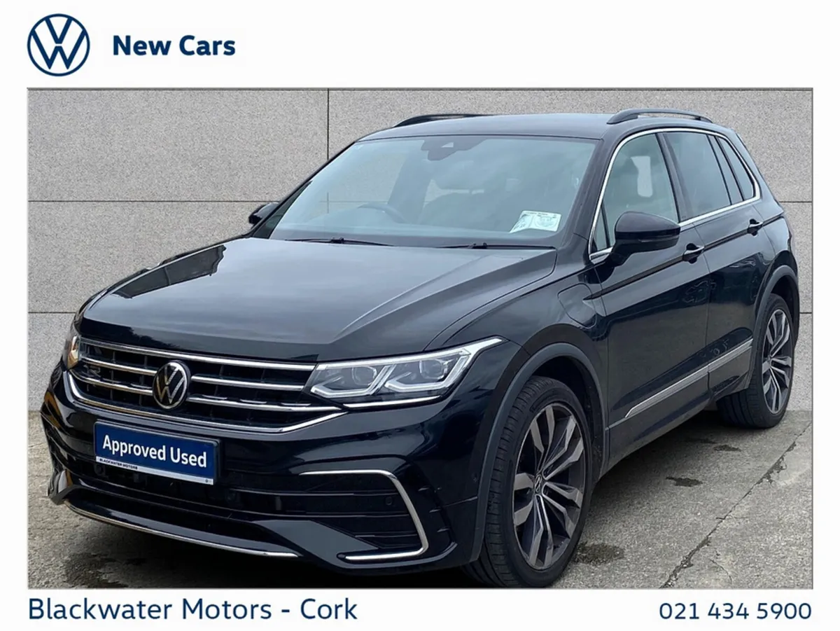 Volkswagen Tiguan Hatchback, Diesel, 2023, Black