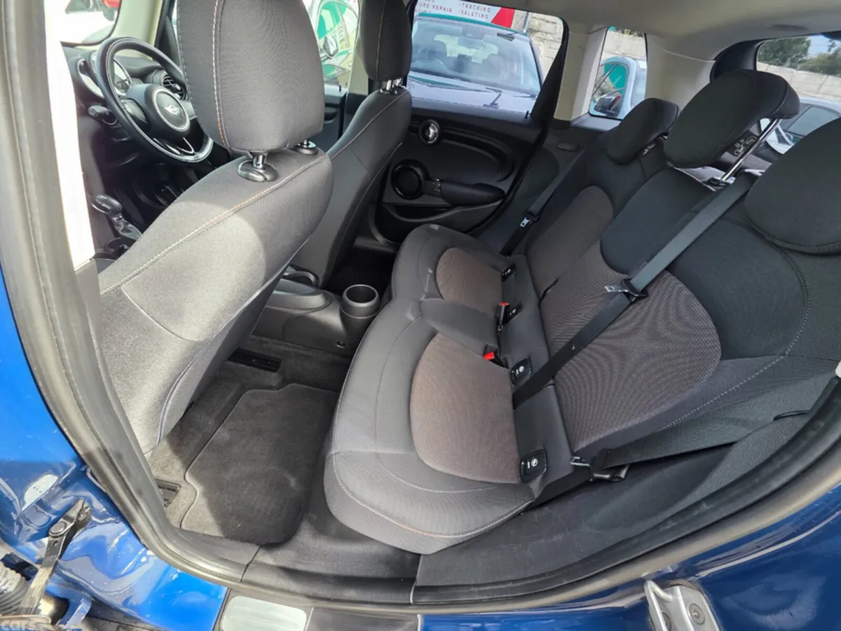 Mini Cooper Hatchback, Diesel, 2017, Blue