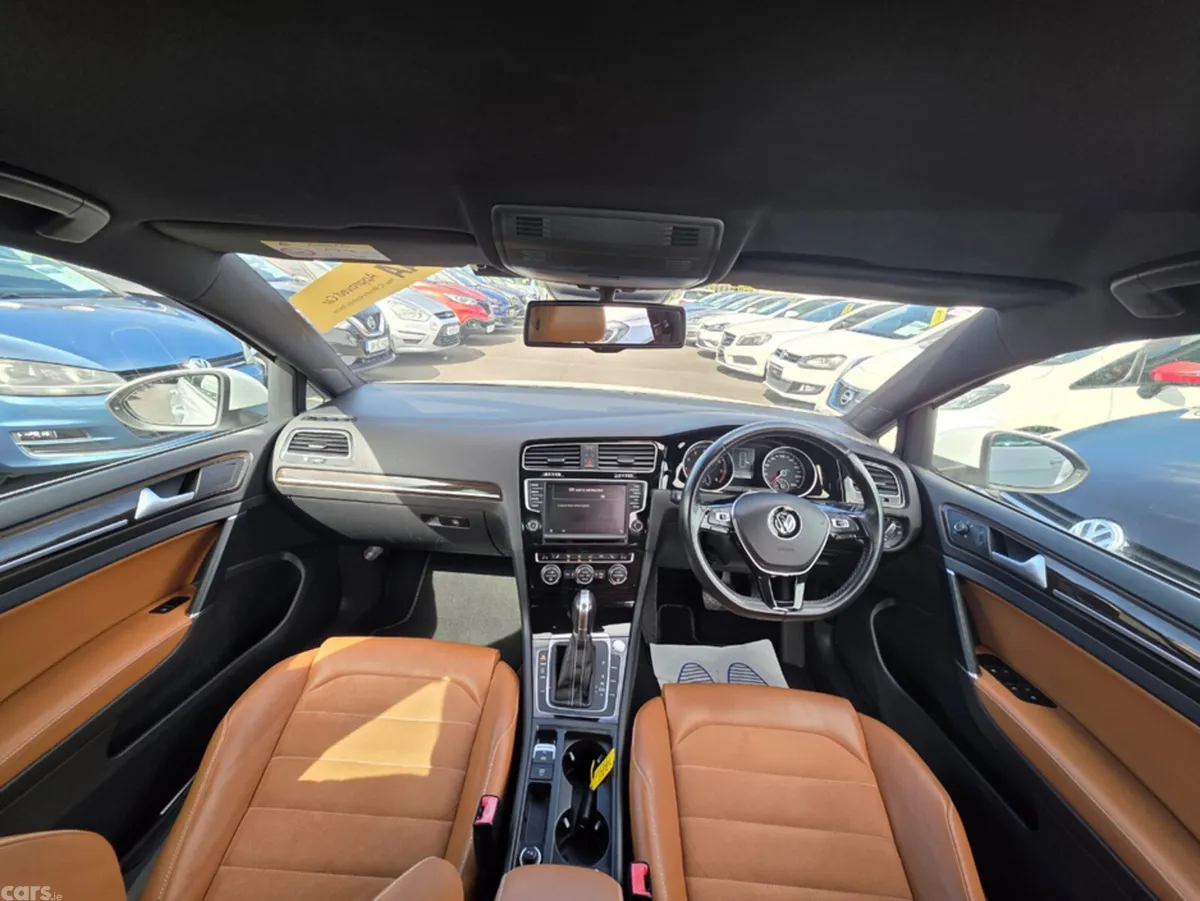 Volkswagen Golf Hatchback, Petrol, 2015, White