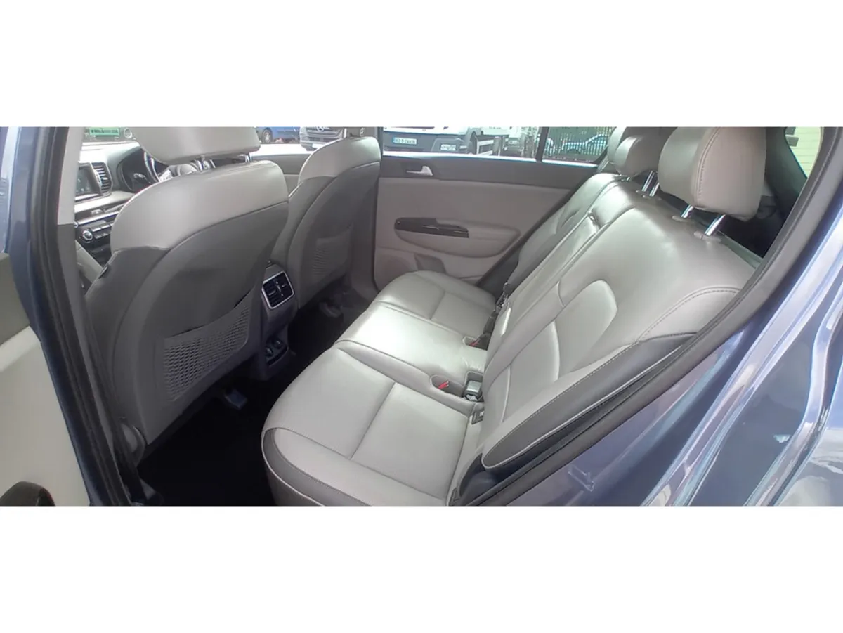 Kia Sportage MPV, Diesel, 2017, Blue