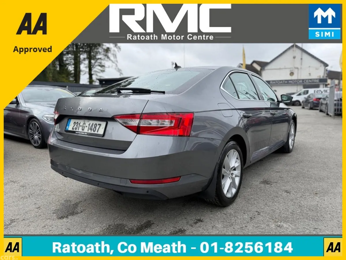 Skoda Superb Hatchback, Diesel, 2023, Grey