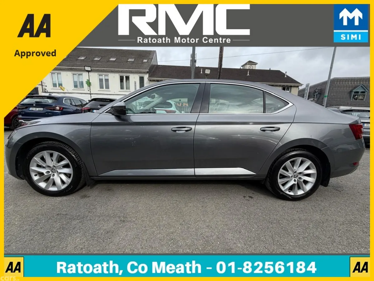Skoda Superb Hatchback, Diesel, 2023, Grey