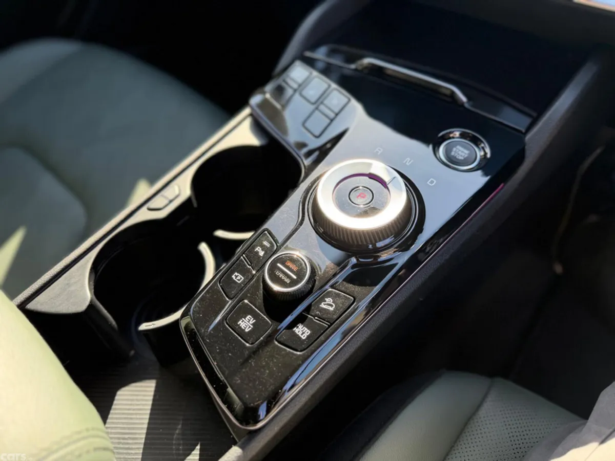 Kia Sportage SUV, Petrol Plug-in Hybrid, 2024, Black
