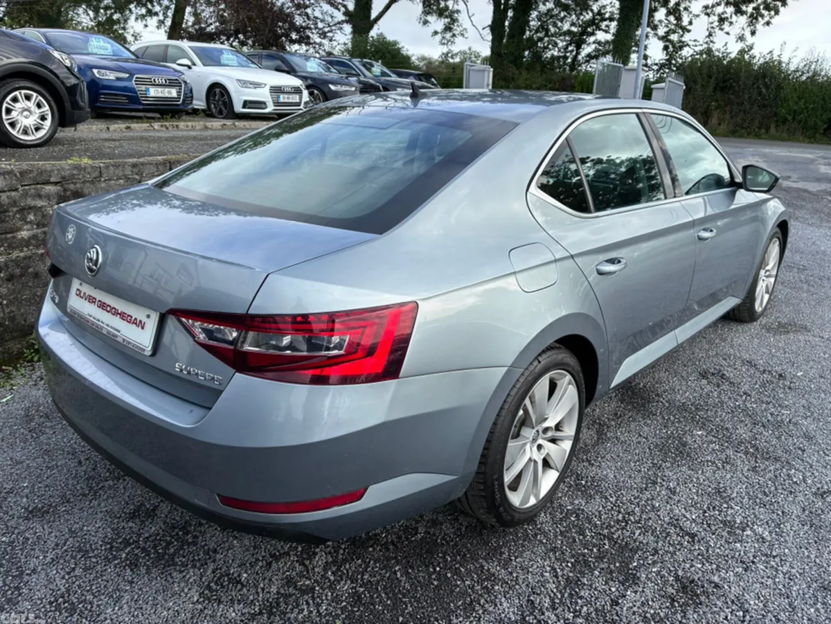 Skoda Superb Hatchback, Diesel, 2017, Grey