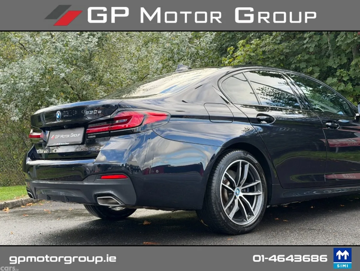 BMW 5-Series Saloon, Petrol Plug-in Hybrid, 2022, Black
