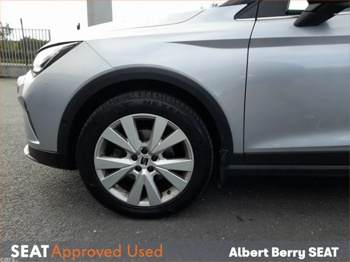 SEAT Arona Hatchback, Petrol, 2023, Grey