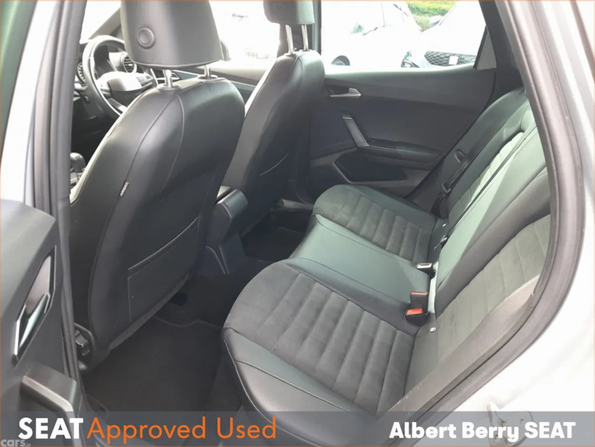 SEAT Arona Hatchback, Petrol, 2023, Grey