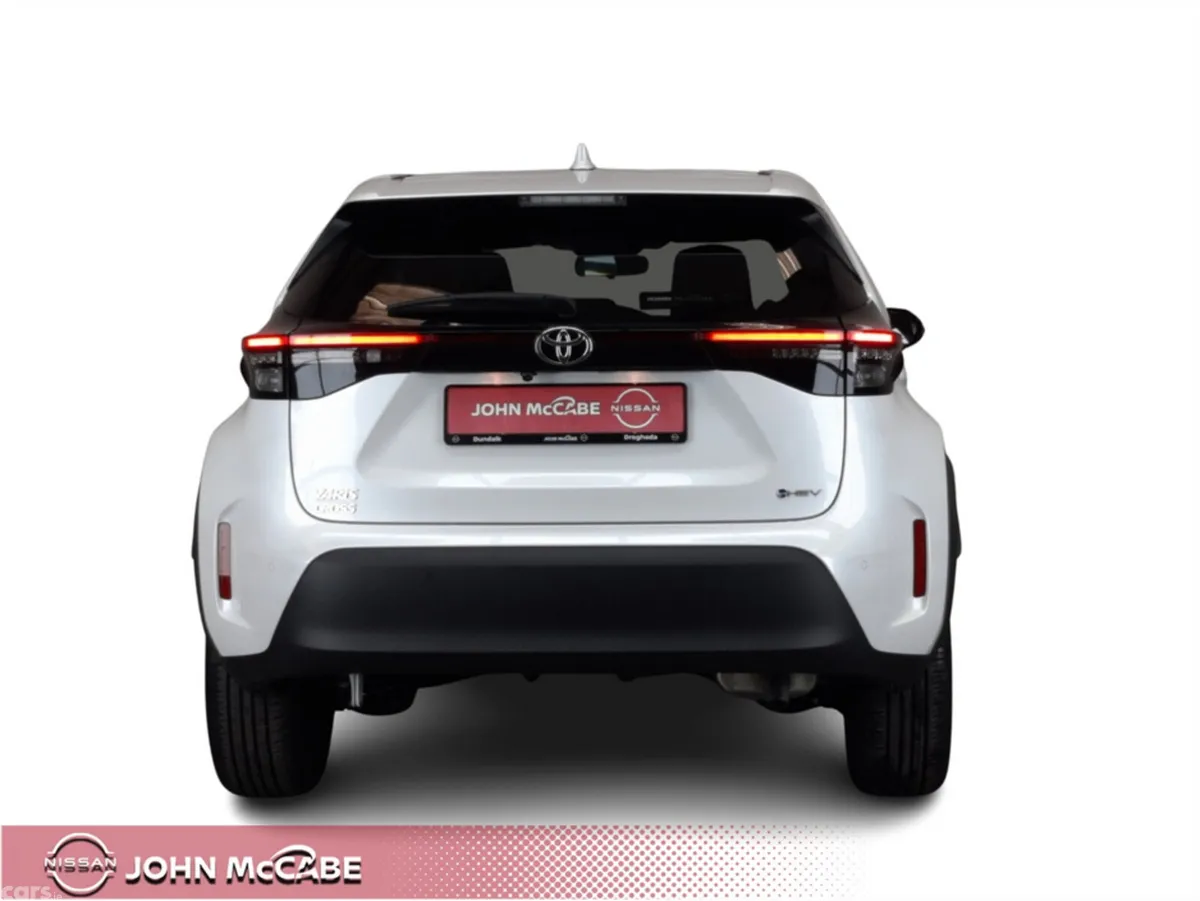 Toyota Yaris Cross SUV, Petrol Hybrid, 2024, White