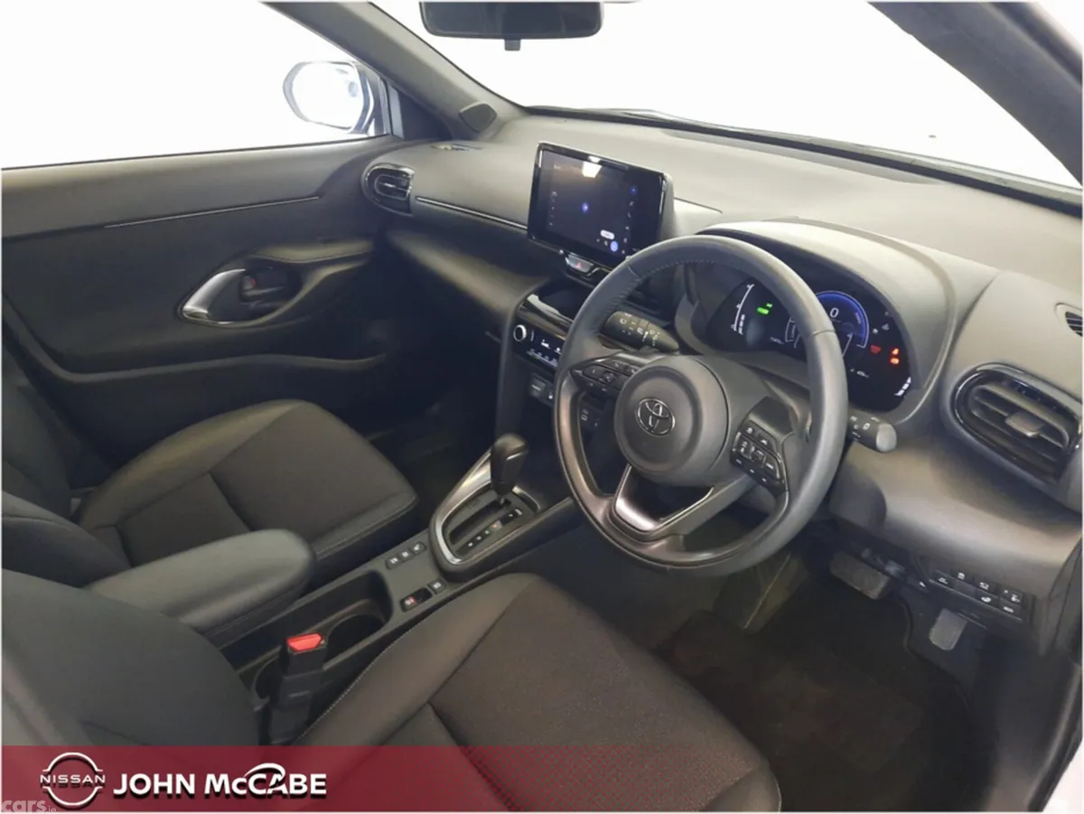 Toyota Yaris Cross SUV, Petrol Hybrid, 2024, White