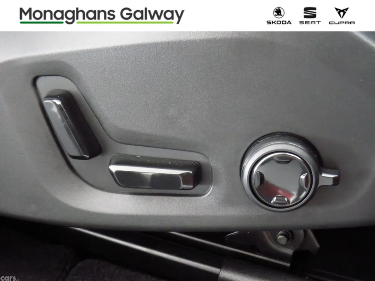Volvo XC60 SUV, Petrol Plug-in Hybrid, 2023, Orange