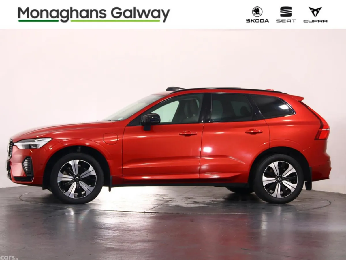 Volvo XC60 SUV, Petrol Plug-in Hybrid, 2023, Orange