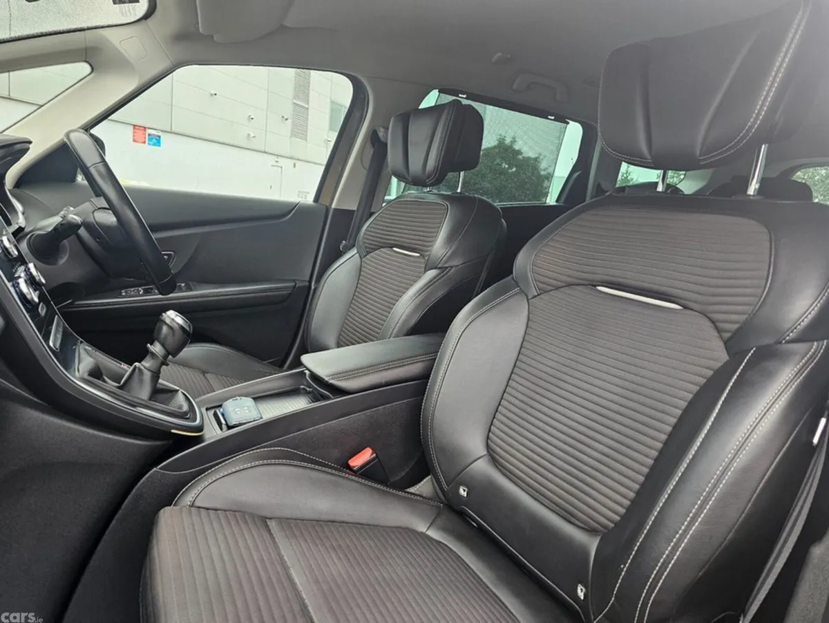 Renault Grand Scenic Hatchback, Diesel, 2017, Brown