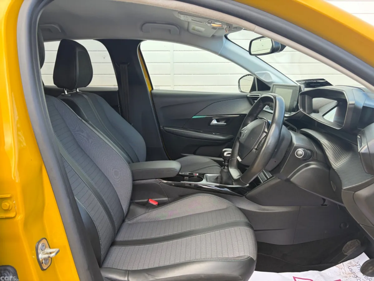 Peugeot 208 Hatchback, Petrol, 2020, Yellow