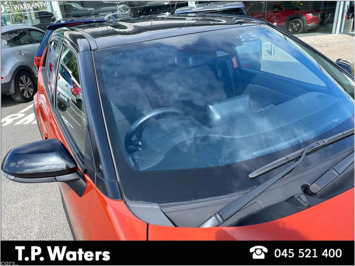 Toyota Yaris Cross Hatchback, Petrol Hybrid, 2023, Orange