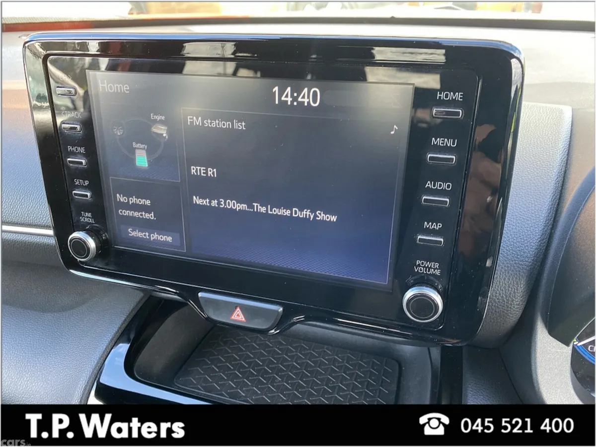 Toyota Yaris Cross Hatchback, Petrol Hybrid, 2023, Orange