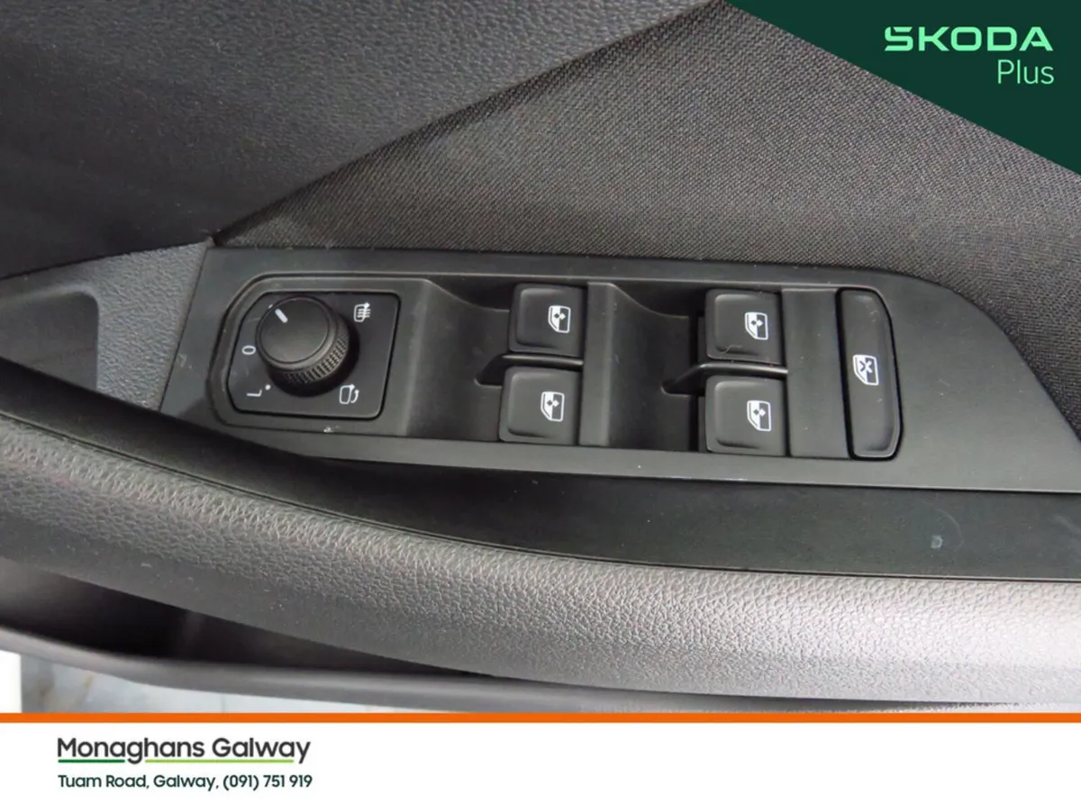 Skoda Kamiq Hatchback, Petrol, 2023, Black