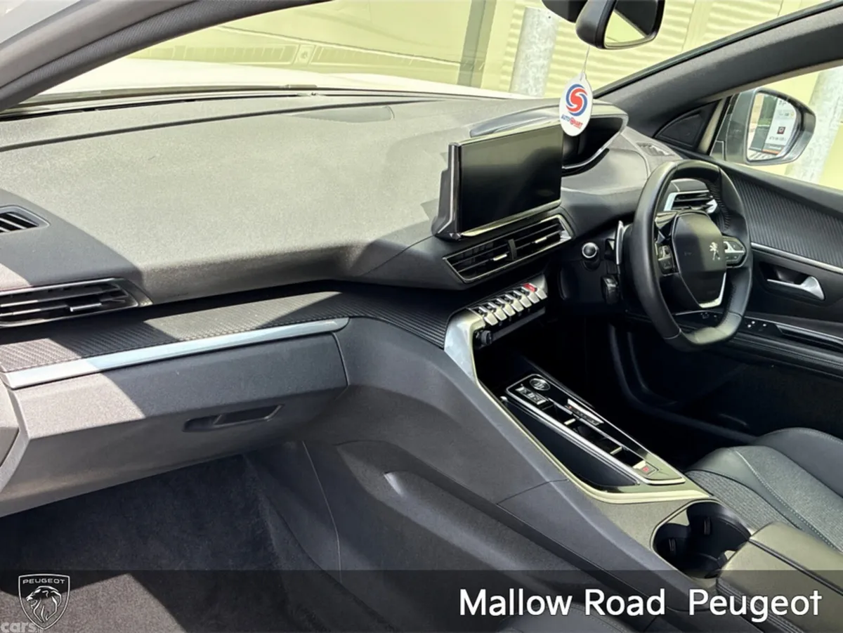 Peugeot 5008 SUV, Diesel, 2024, White
