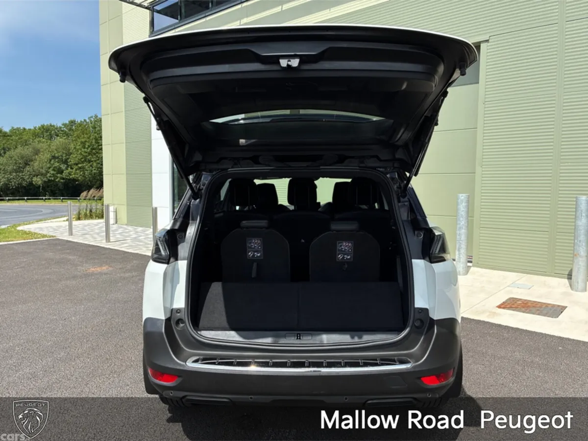 Peugeot 5008 SUV, Diesel, 2024, White