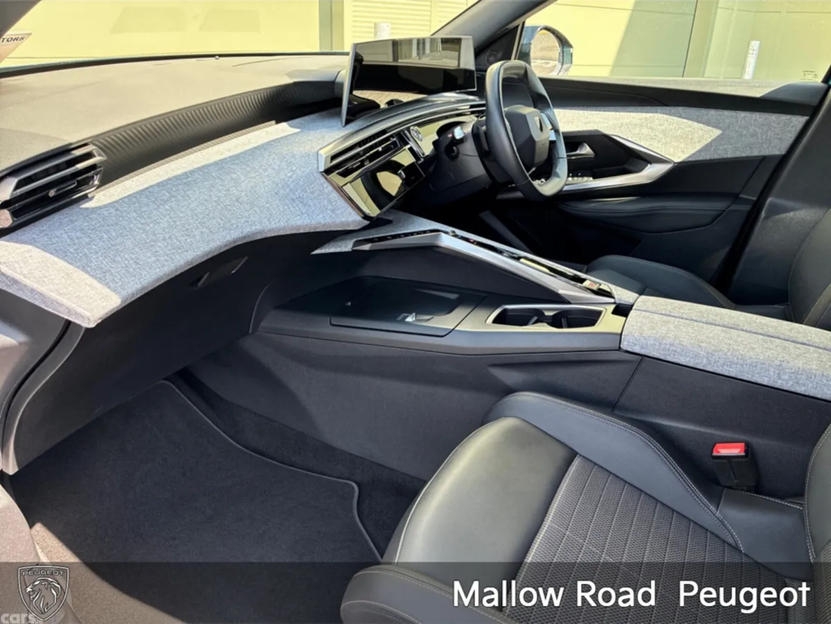 Peugeot 3008 SUV, Petrol Hybrid, 2024, Blue