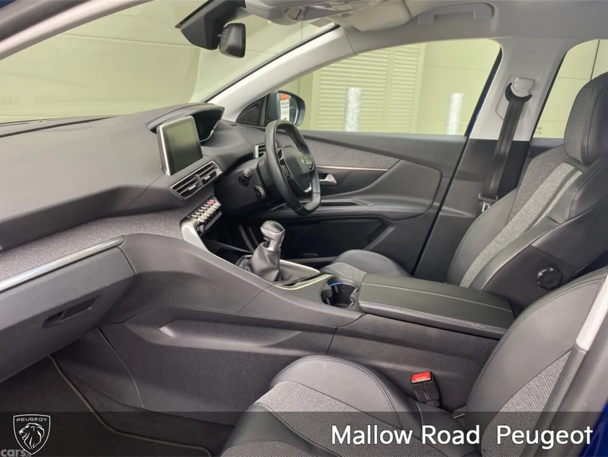 Peugeot 3008 SUV, Petrol, 2020, Blue