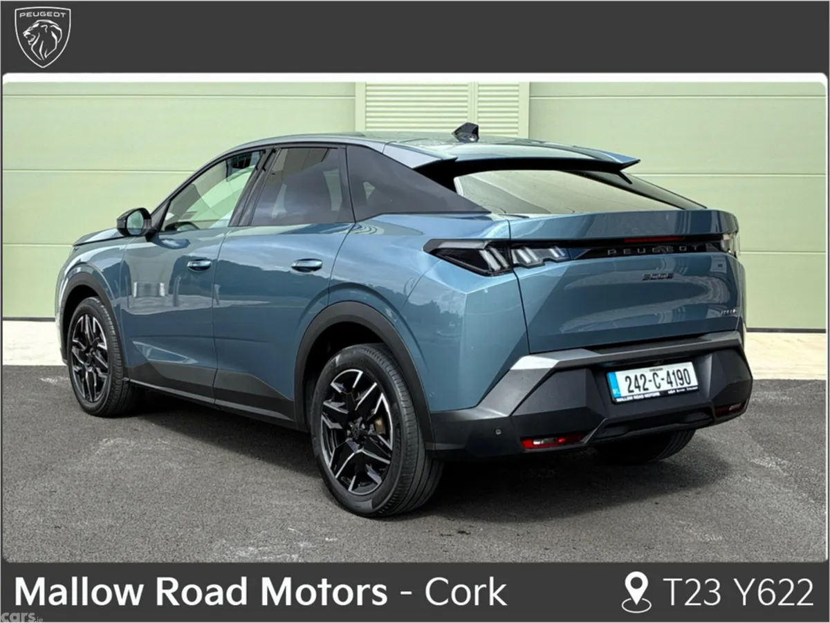 Peugeot 3008 SUV, Petrol Hybrid, 2024, Blue