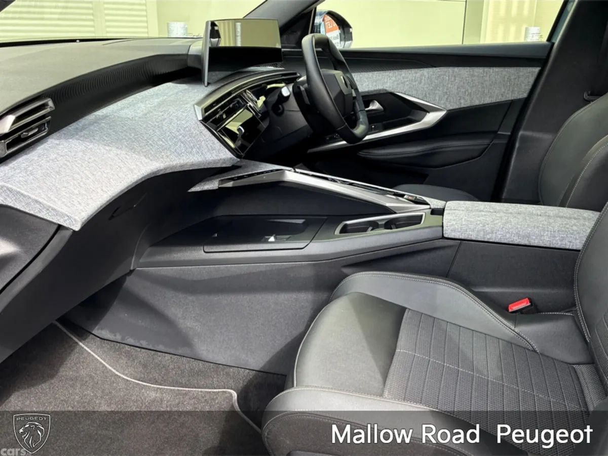 Peugeot 3008 SUV, Petrol Hybrid, 2024, Blue