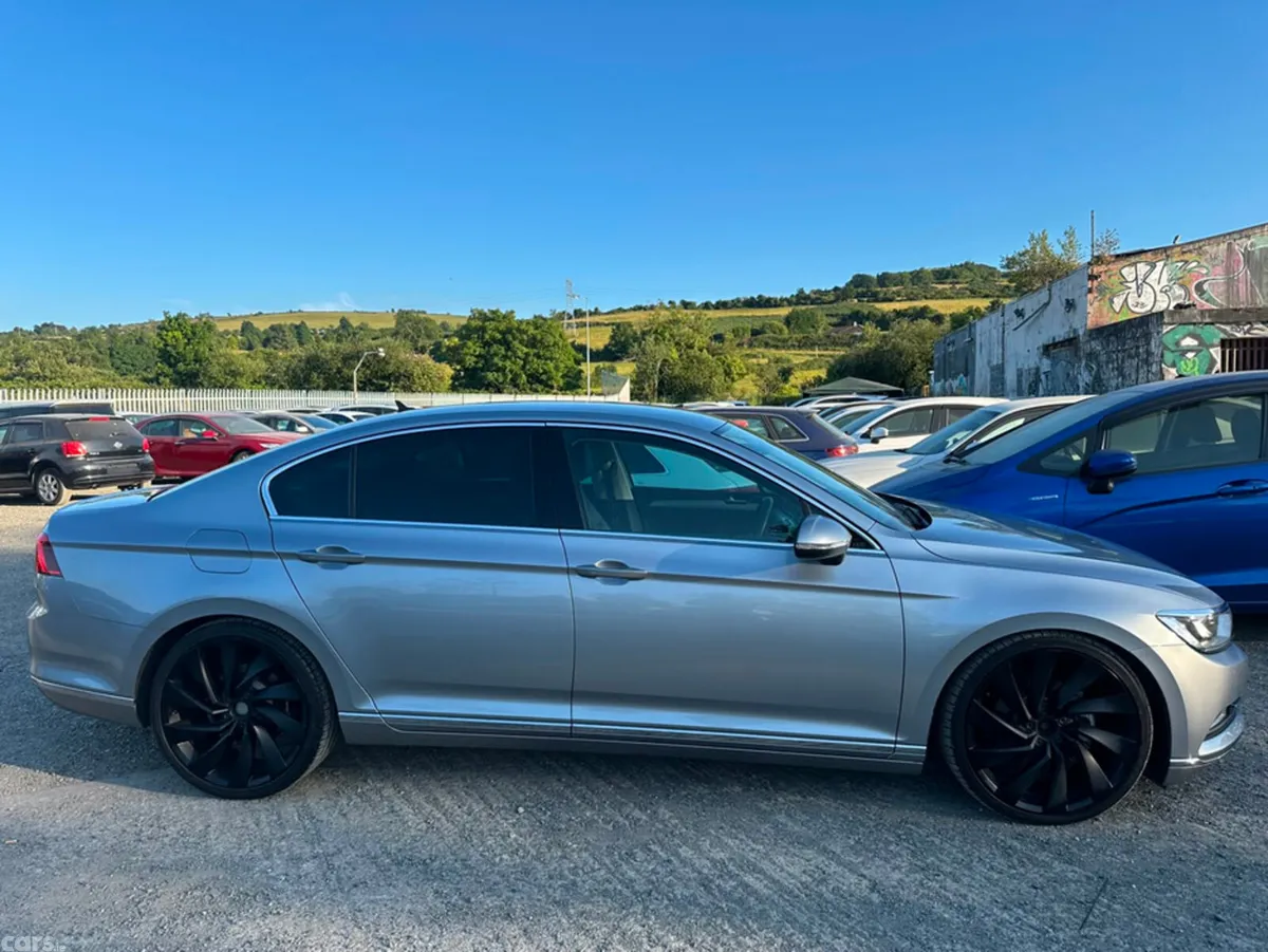 Volkswagen Passat Saloon, Diesel, 2018, Silver