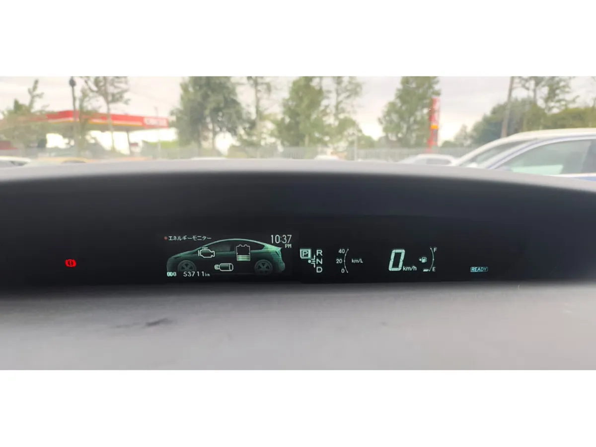Toyota Prius Hatchback, Petrol Hybrid, 2015, Purple