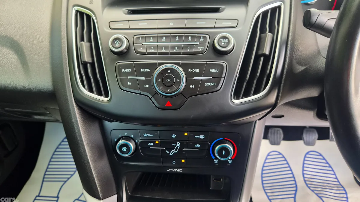 Ford Focus Hatchback, Diesel, 2016, Blue