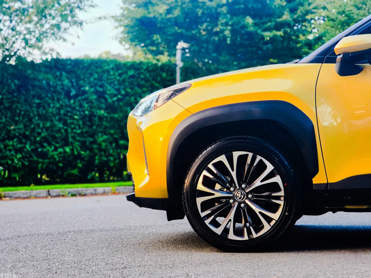 Toyota Yaris Cross Estate, Petrol Hybrid, 2021, Gold