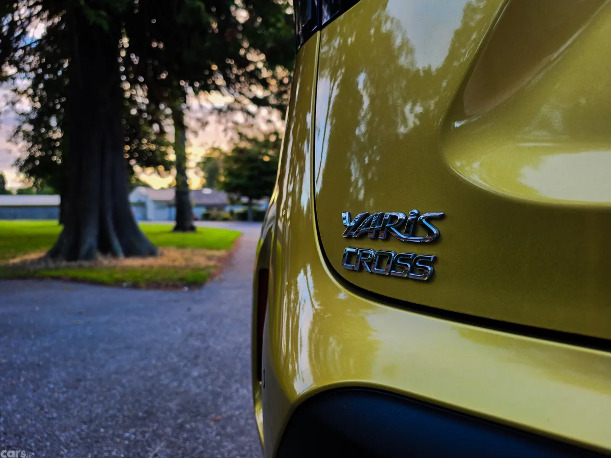 Toyota Yaris Cross Estate, Petrol Hybrid, 2021, Gold