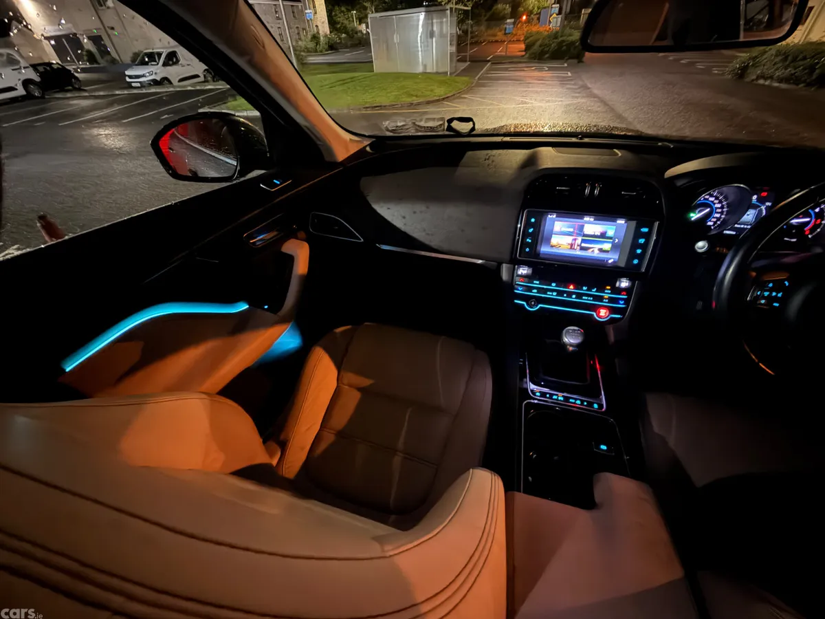 Jaguar F-Pace SUV, Diesel, 2017, Grey
