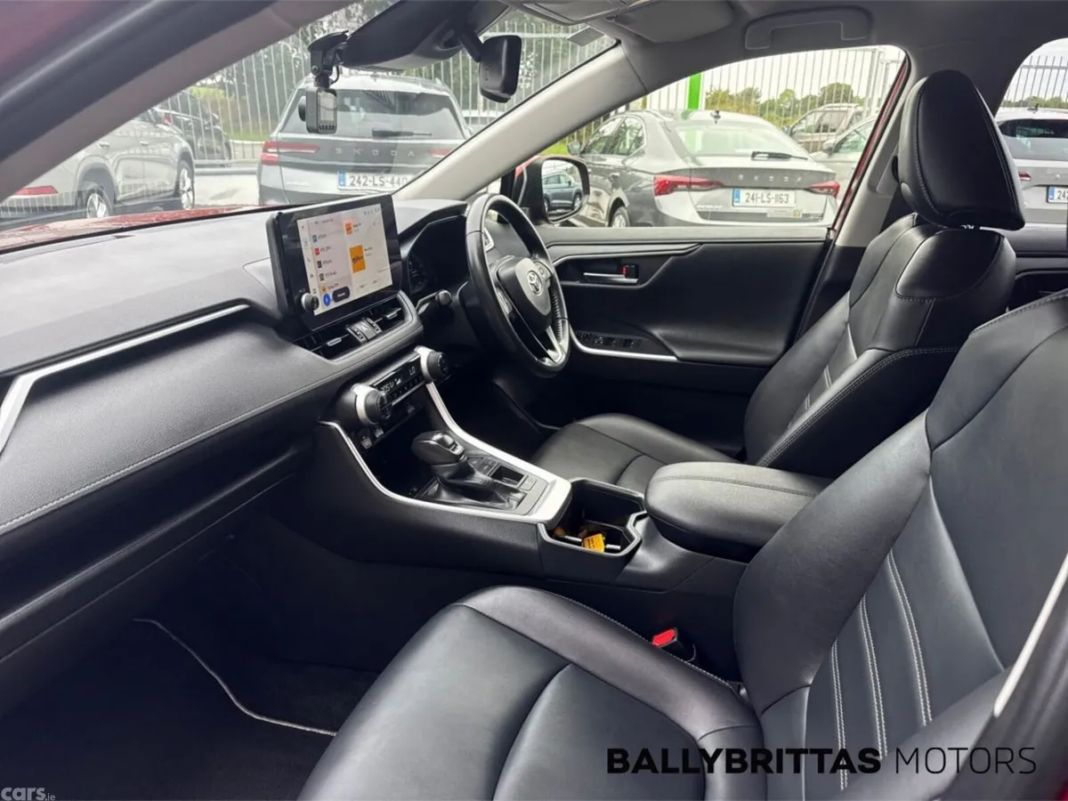 Toyota RAV4 SUV, Petrol Hybrid, 2024, Red