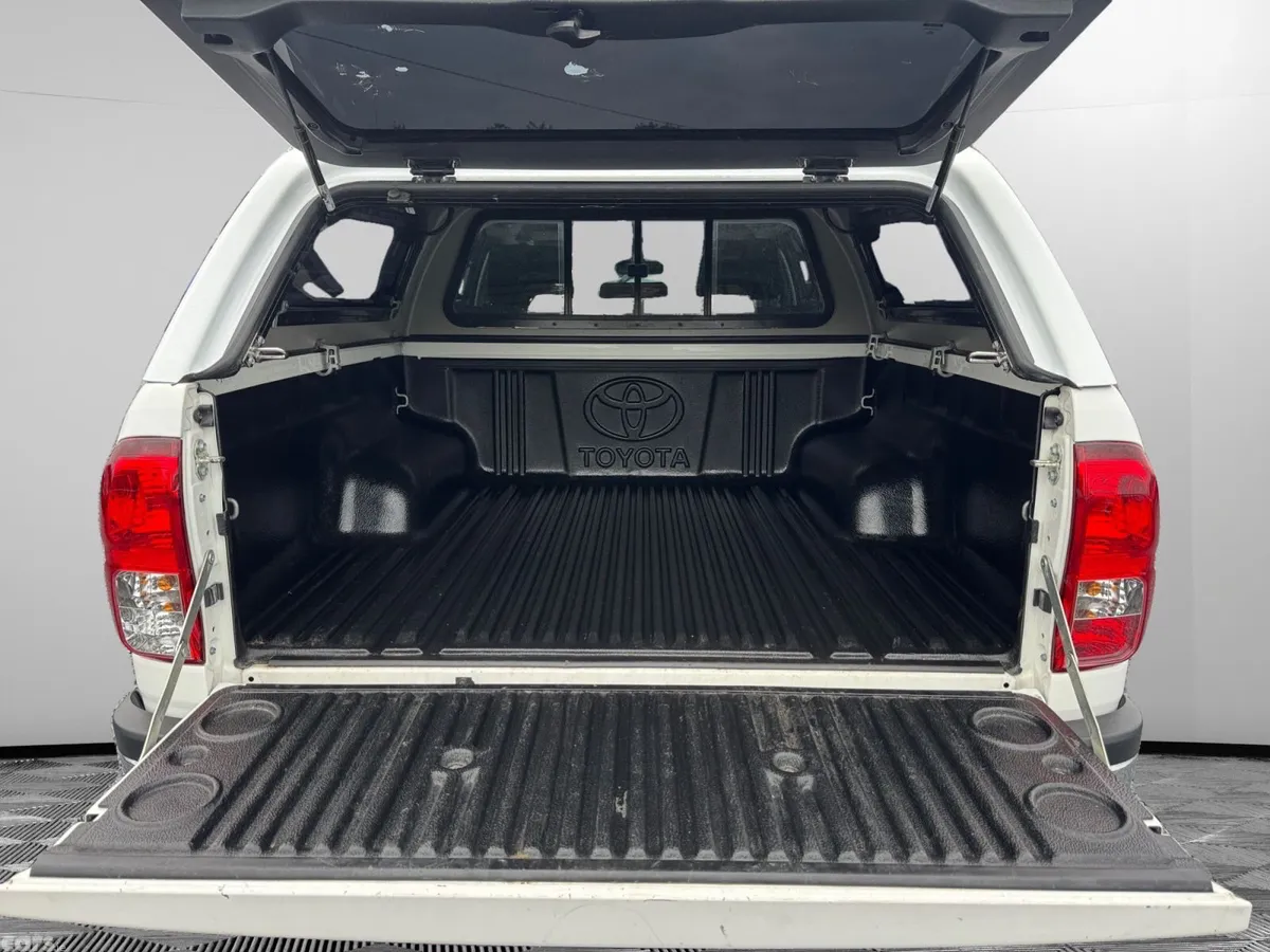 Toyota Hilux Pick Up, Diesel, 2026, White
