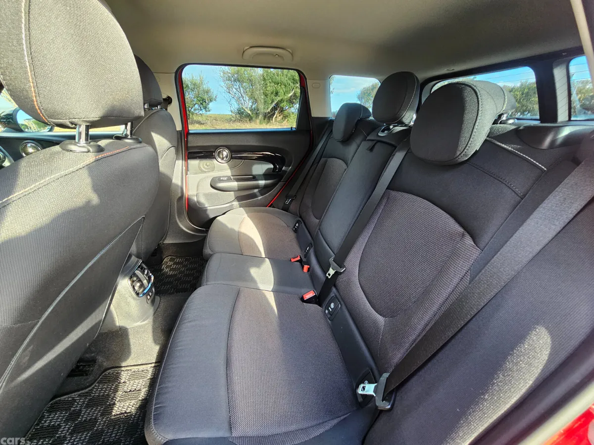 Mini Clubman Hatchback, Diesel, 2019, Red