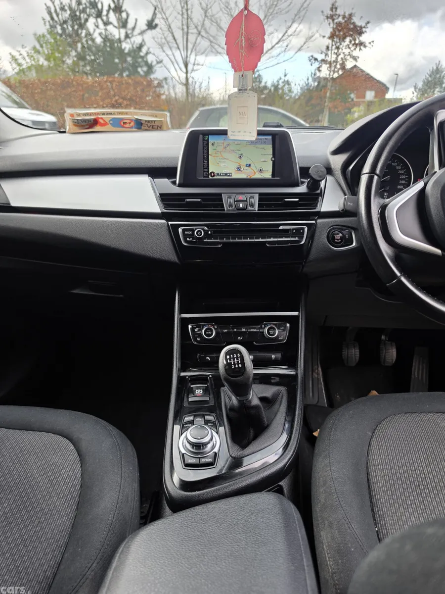 BMW 2-Series Estate/Jeep, Petrol, 2016, Silver