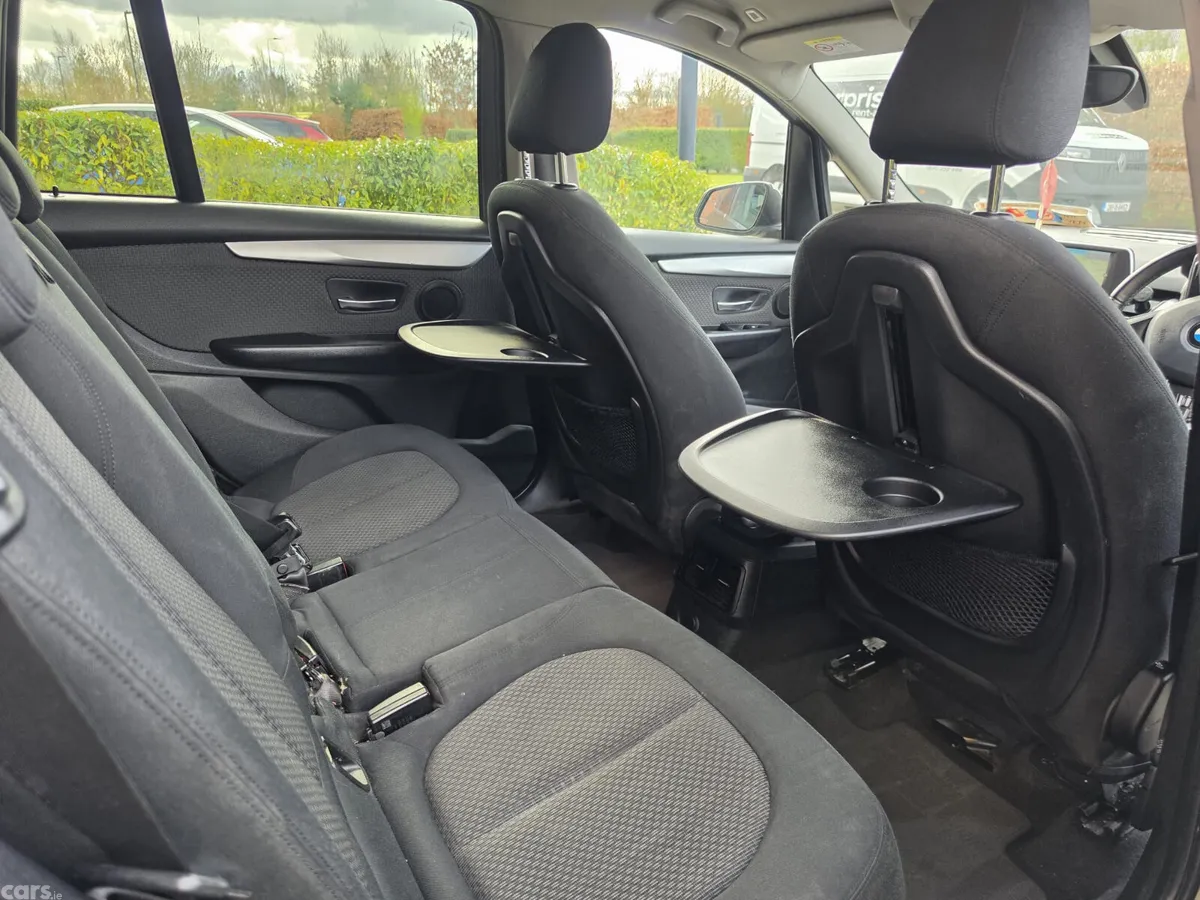 BMW 2-Series Estate/Jeep, Petrol, 2016, Silver