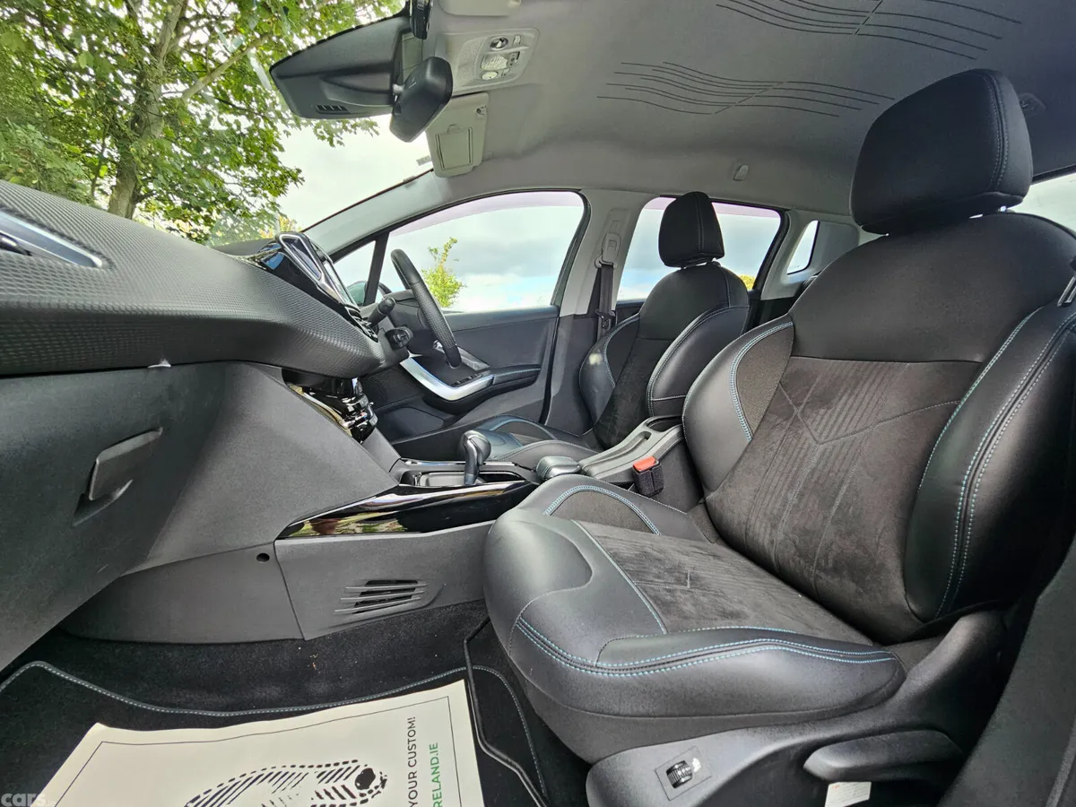 Peugeot 2008 MPV, Petrol, 2019, Grey