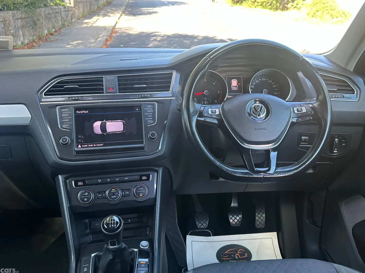 Volkswagen Tiguan Hatchback, Diesel, 2017, Blue